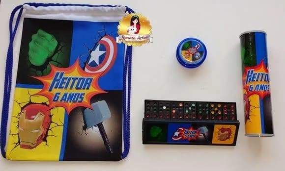 Kit Jogos na Mochila os Vingadores