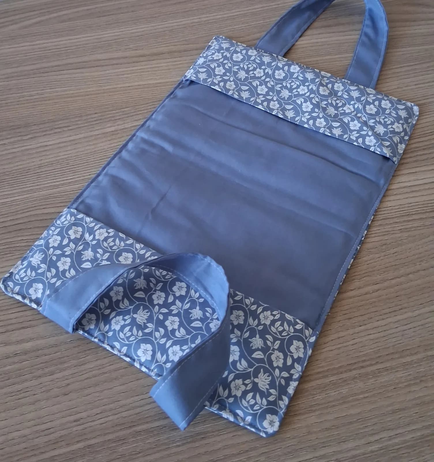Capa de Livro em tecido Azul Floral
