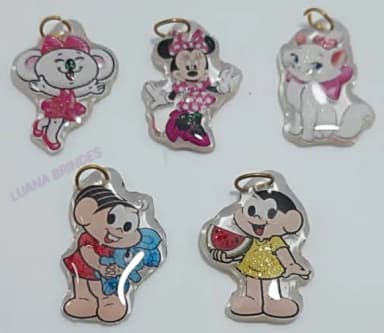 Pingentes Personagens de Resina - 3cm - pct c/5 unid