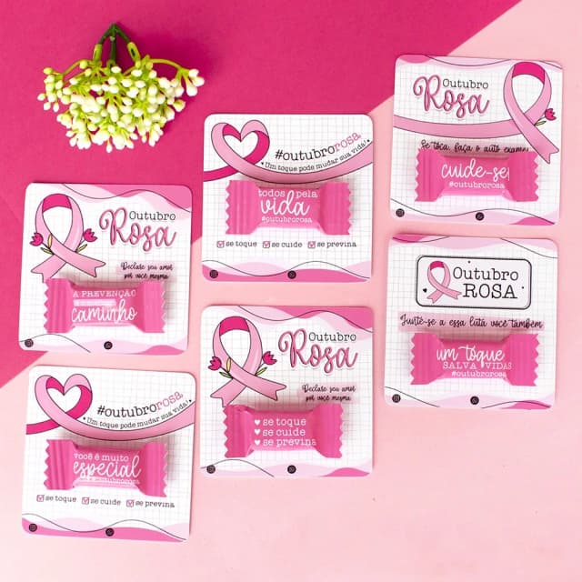 Balinha com card Outubro rosa
