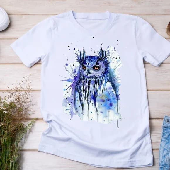 Camiseta Coruja - Estampa Artística e Mística em Aquarela