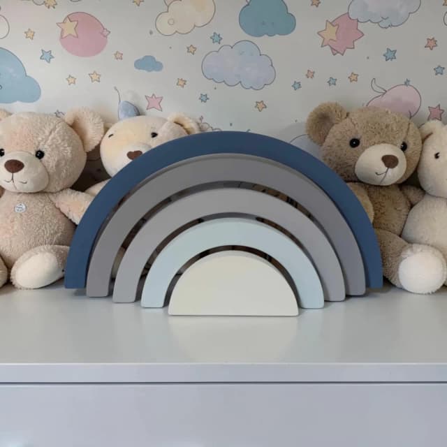 Arco iris de mdf decorativo/ Enfeite de festa, decoração pra quarto de bebe.