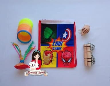 Mochila Boa Infância Tema Vingadores com Homem Aranha