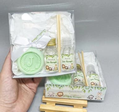 Kit com Sabonete + Álcool Gel + Difusor