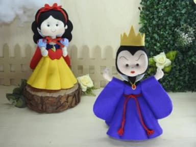 Branca de Neve e Rainha Má de Feltro