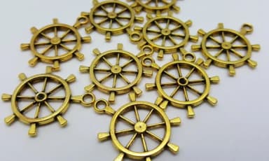 Pingentes Leme em Metal Dourado de 2,7cm Pct 10 Unidades