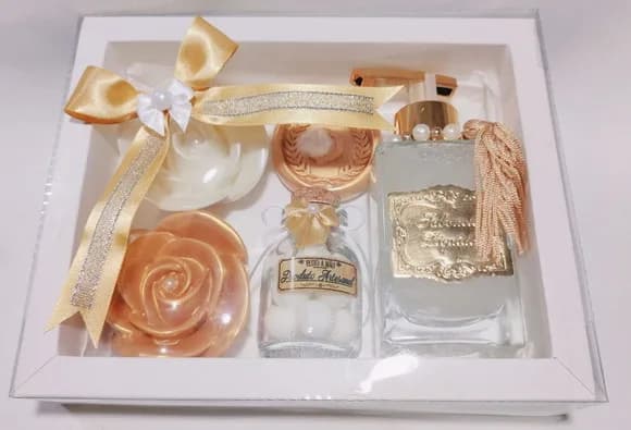 Presente Personalizado: Sabonete Líquido Luxo com Sabonetes