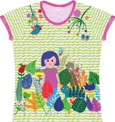 Camiseta Infantil Feminina Menina no Jardim