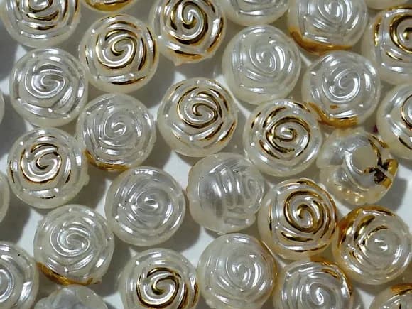 Bola Flor Creme com Dourado 8mm Pacotes com 100 Unidades