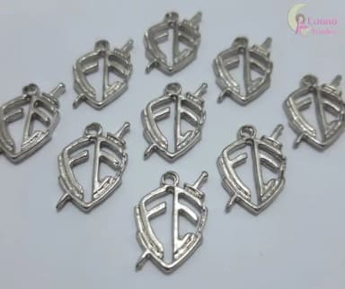 Pingente Escudo Fé de Metal Prata - pct c/10 unid