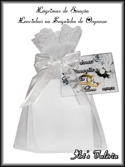 Lenços Lágrimas de Emoção no Organza