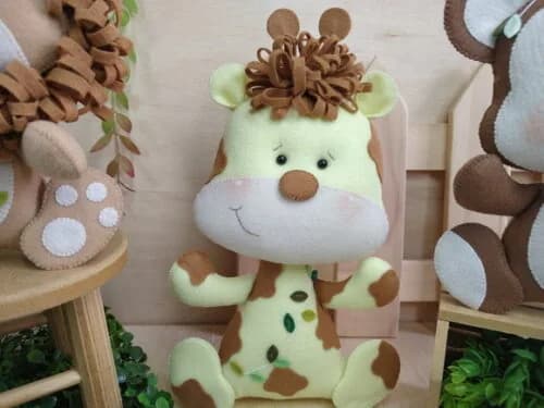 Girafa em Feltro