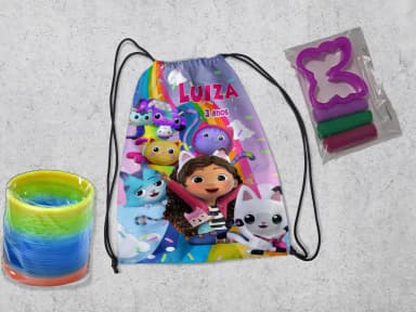 Kit Mochilinha + Mini Massinha de modelar e mola Maluca Casa Mágica da Gabby
