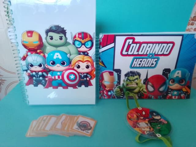 Cadernos personalizados personagens