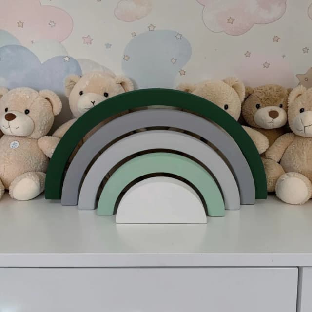 Arco iris de mdf decorativo/ Enfeite de festa, decoração pra quarto de bebe.