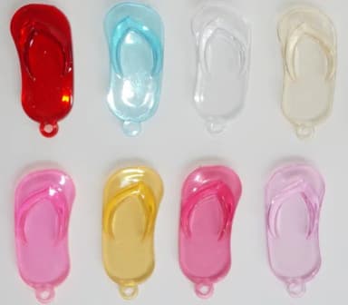 Chinelo Pingente Colorido de Acrilico 5cm Pct 12 Unidades