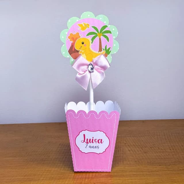 PEGUE E MONTE - Centro de Mesa DINOSSAURO MENINA - Decoração de Festa | Lembrancinhas | Aniversário | Personalizados