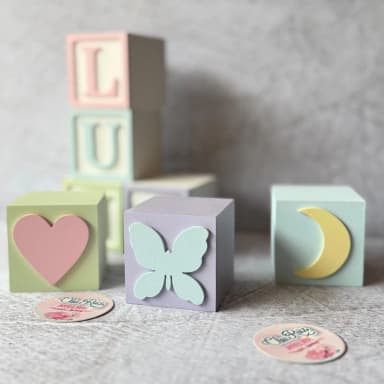 Cubos Decorativos Personalizados 6x6 cm em MDF para Quarto de Bebê - Enfeite de Maternidade