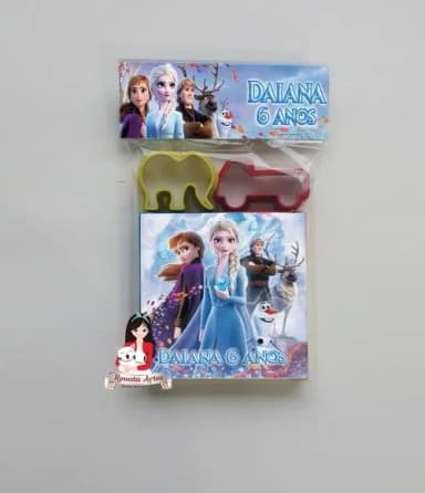 Massinha na Lapela com Forminhas Frozen 2