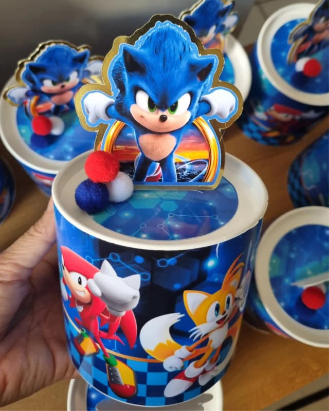 Centro de mesa Sonic tubolata 10x10 com aplique 3D