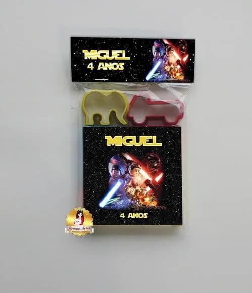 Massinha na Lapela com Forminhas Star Wars Lego