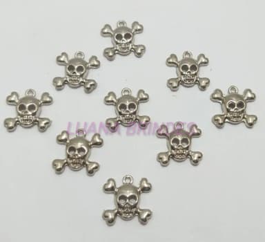 Pingente Caveira em Metal Prateado - Pct C/10 Unidades
