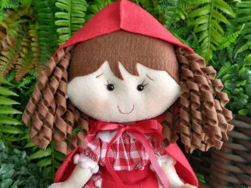Chapeuzinho Vermelho em Feltro - 28 cm