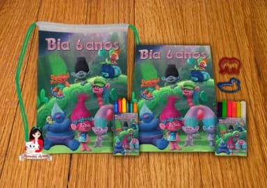 Kit Passatempo Personalizado na Mochila Trolls