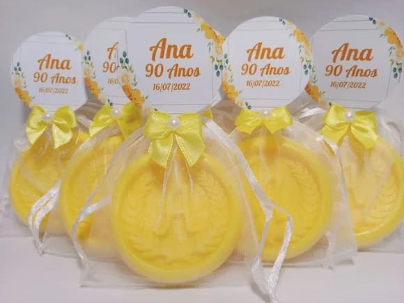 Lembrancinha 90 Anos, Sabonete Letra Inicial Personalizada