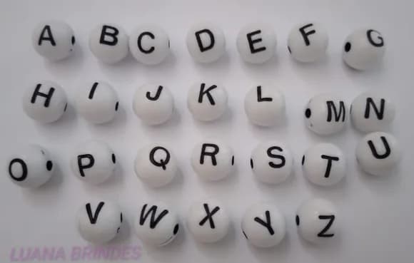 Letrinha de Bolinha Branco - 7mm - Pct c/4 alfabeto