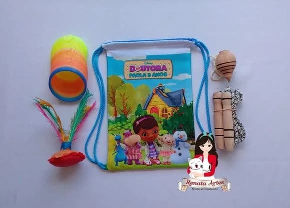 Mochila Boa Infância Tema Doutora Brinquedos
