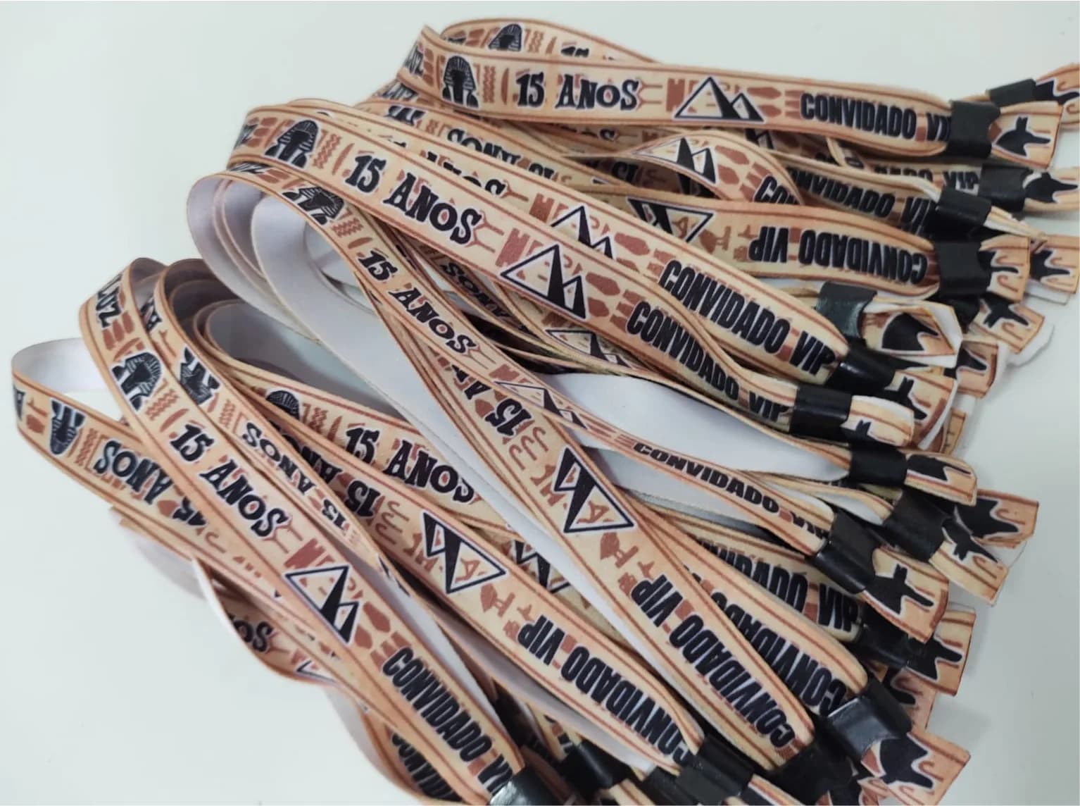 Pulseiras Personalizadas de Tecido Festas e Eventos !