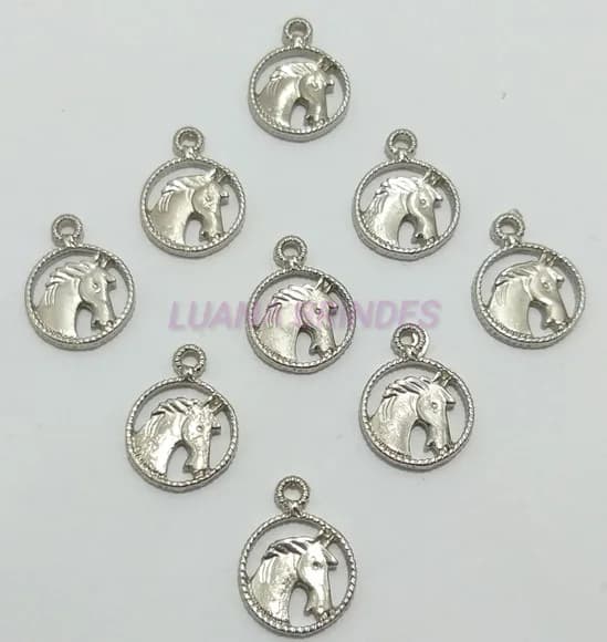 Pingente Cavalo em Metal Prateado - pct c/10 unid