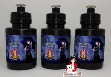 Squeeze Personalizado Wandinha