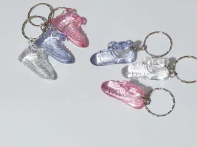 Chaveiro Ténis Acrílico 2,5cm/4cm Pacote com 10 Unidades