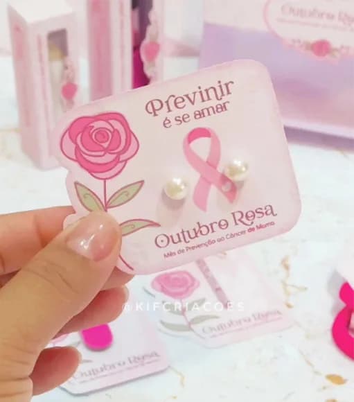 Tag com Brinco Outubro Rosa