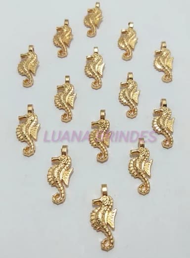 Pingente Cavalo Marinho de Metal em Dourado - pct c/12 unid
