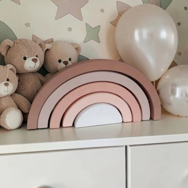 Arco iris de mdf decorativo/ Enfeite de festa, decoração pra quarto de bebe.