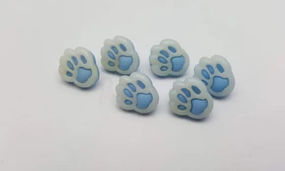 Aplique Botão de Patinha Azul de 1,3cm - 20 unidades