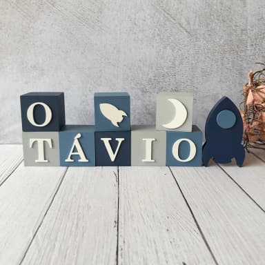 Cubos Decorativos Astronauta 8x8 cm Personalizados com Nome – Kit 9 Cubos em MDF + Foguete