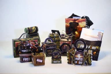 Kit 30 Lembrancinhas Free Fire