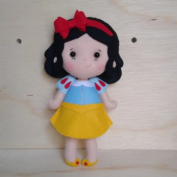 Princesa Branca de Neve em Feltro