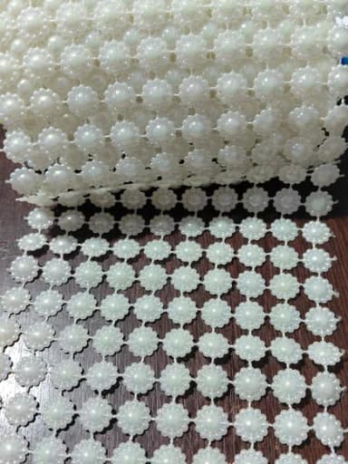 Manta de Meia Pérola Trabalhada Irisada de 10mm Medida 11cmx