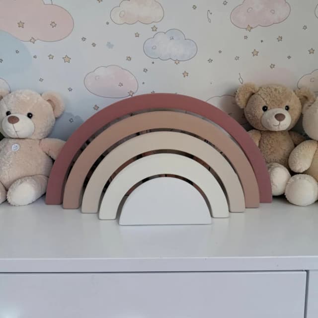 Arco iris de mdf decorativo/ Enfeite de festa, decoração pra quarto de bebe.