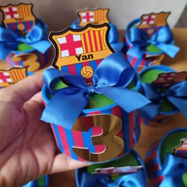 Lembrancinha Futebol tubolata 5x8 com aplique 3d
