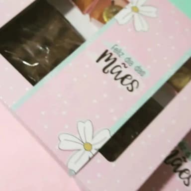 Caixas barra chocolate + brigadeiro ( não inclui goluseimas)