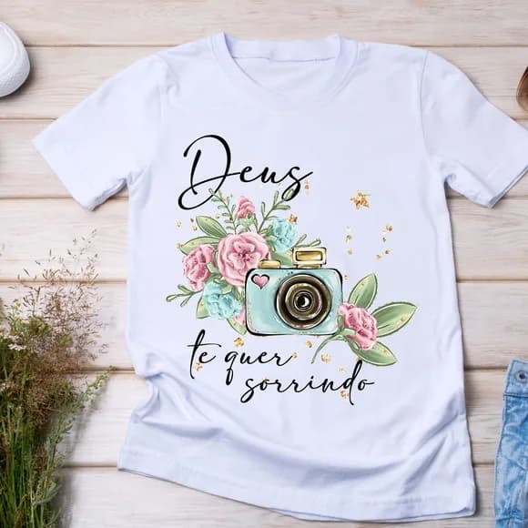 Camiseta Religiosa Deus Te Quer Sorrindo