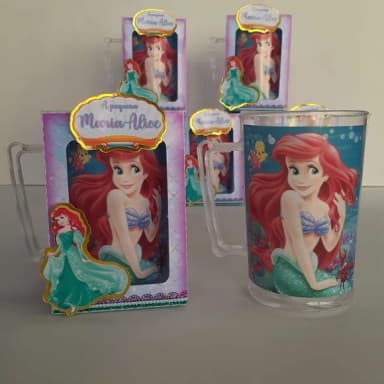 Caneca Acrílica na Caixa Pequena Sereia