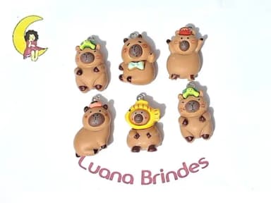 Pingente Capivara 3cm Resina Pacotes com 6 Unidades