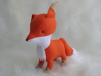 Raposa em Feltro - Chamar no Chat Antes de Comprar